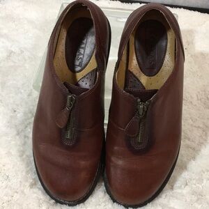 Koalas by Maine Woods leather walking shoes